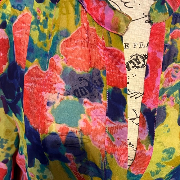 W118 by Walter Barker Blouse - Picture 8 of 16